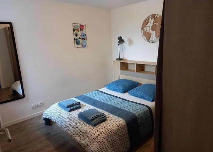 Aux Portes De Brest